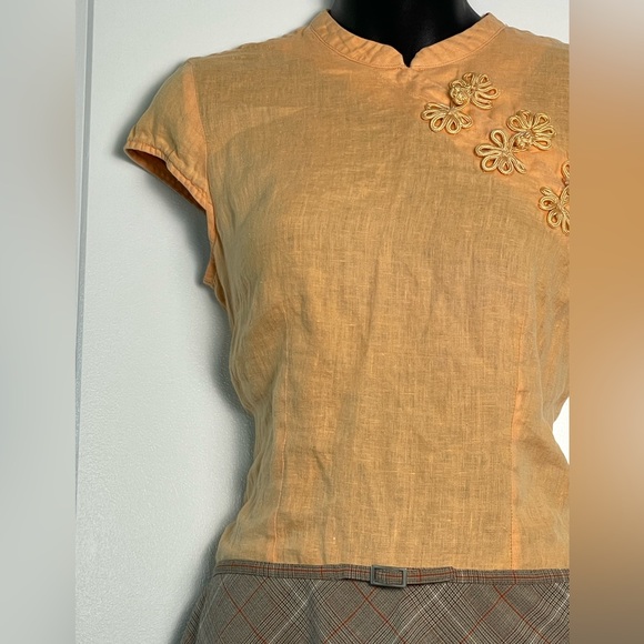 Small Linen Top - Picture 2 of 11